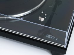 music-hall-turntable-mmf-1.3-dust-cover